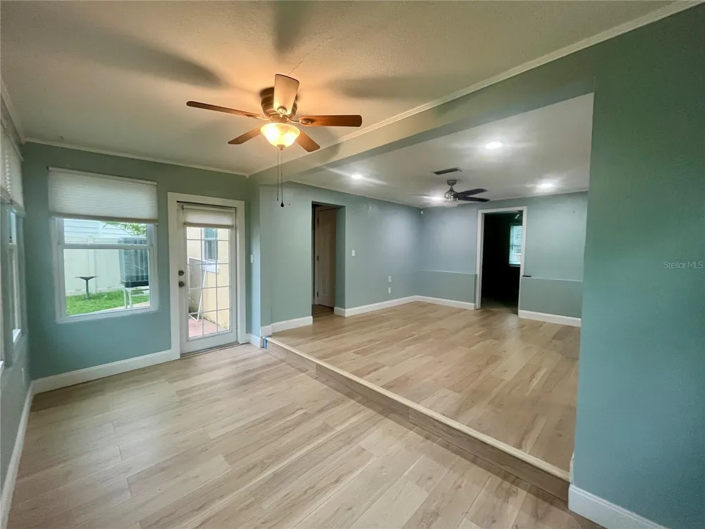 8330 WAVERLY ROAD St Petersburg, FL 33702