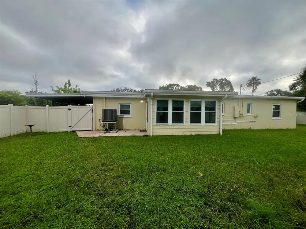 8330 WAVERLY ROAD St Petersburg, FL 33702