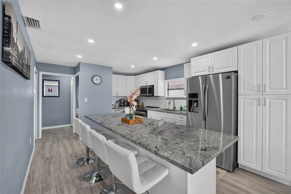 8114 EDISON AVENUE Tampa, FL 33604