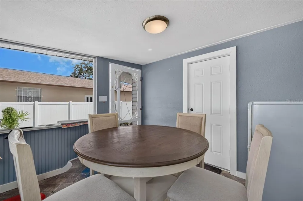 8114 EDISON AVENUE Tampa, FL 33604