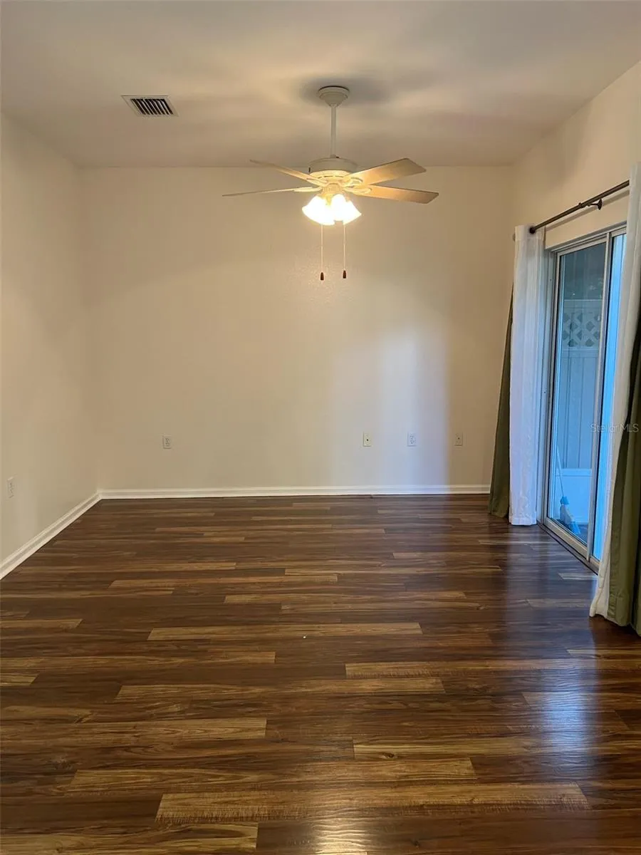 16311 PARKSTONE PALMS COURT Tampa, FL 33647