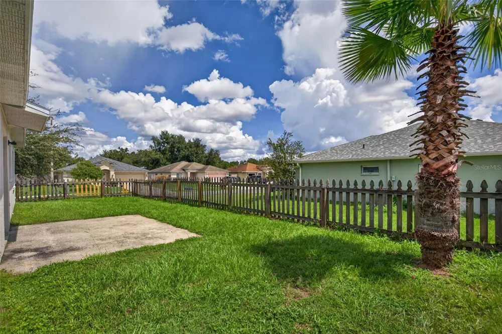 310 SHELBY BROOKE DRIVE Plant City, FL 33563
