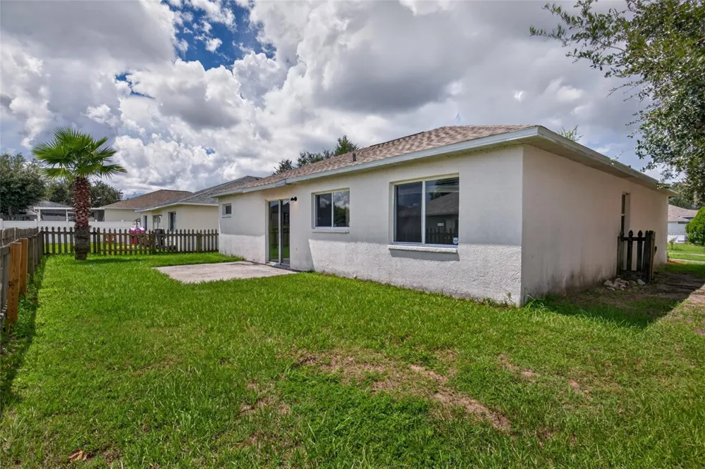 310 SHELBY BROOKE DRIVE Plant City, FL 33563
