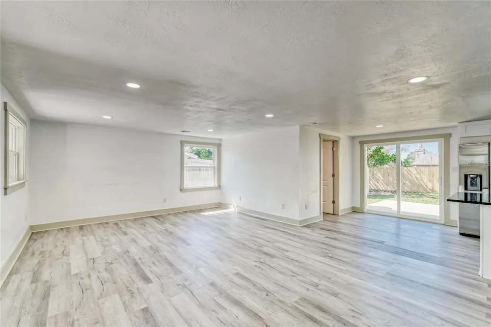 1300 MELONWOOD AVENUE Clearwater, FL 33759
