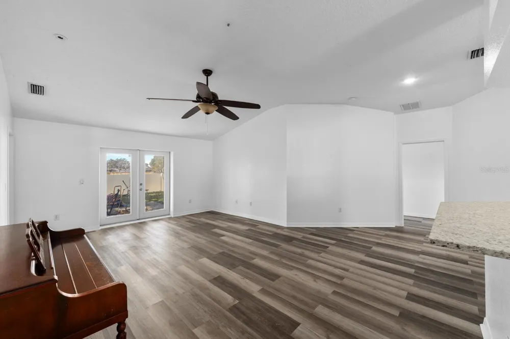 3609 TRAPNELL GROVE LOOP Plant City, FL 33567