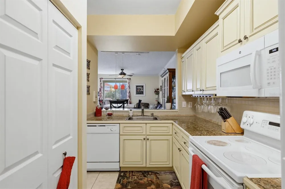 5001 BARALDI CIRCLE #22-209 Sarasota, FL 34235