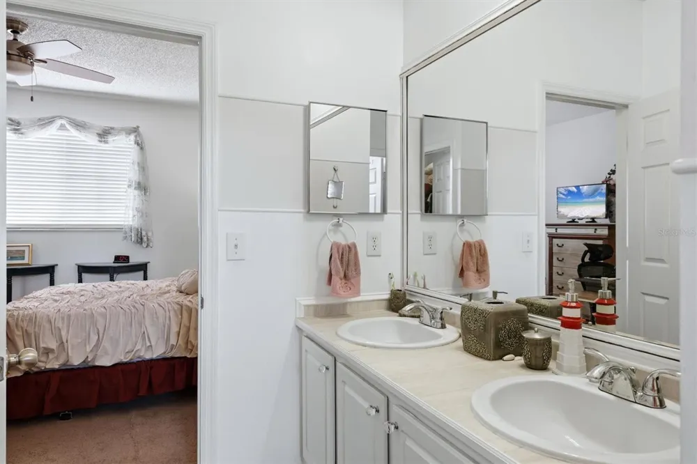 5001 BARALDI CIRCLE #22-209 Sarasota, FL 34235