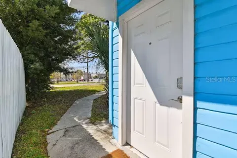 1501 WOODWARD STREET #1/2