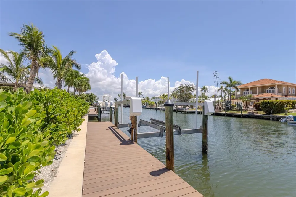405 28TH STREET Holmes Beach, FL 34217