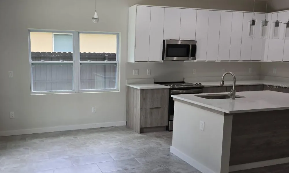 13911 GINGER CREEK BOULEVARD Orlando, FL 32826