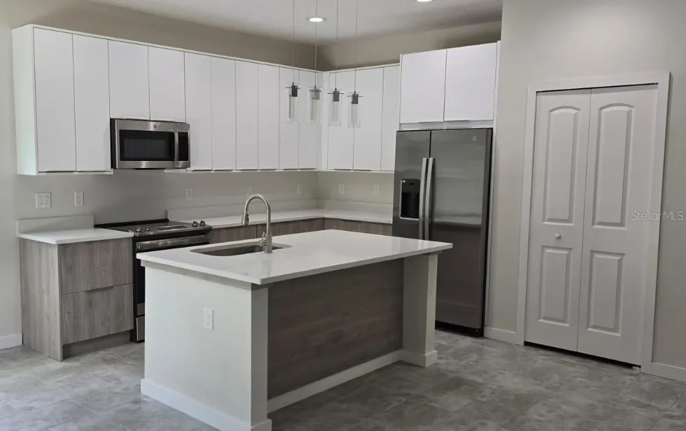 13911 GINGER CREEK BOULEVARD Orlando, FL 32826