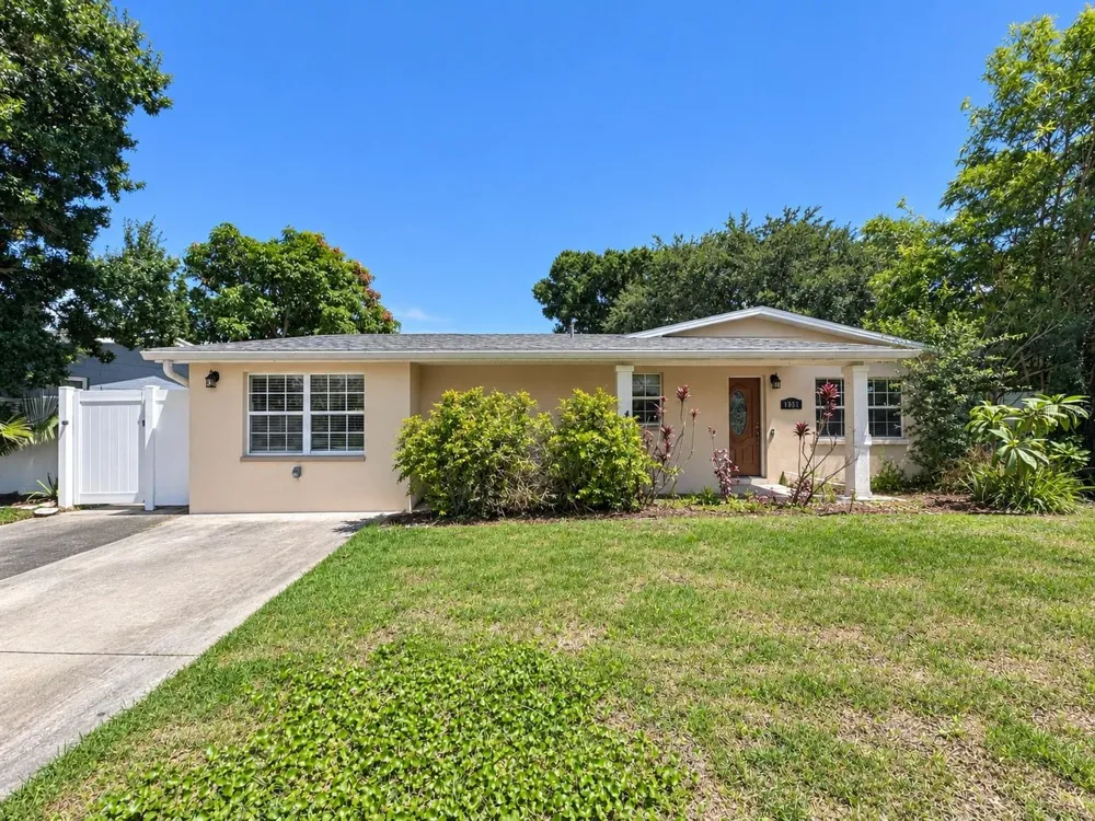 8915 59TH WAY Pinellas Park, FL 33782