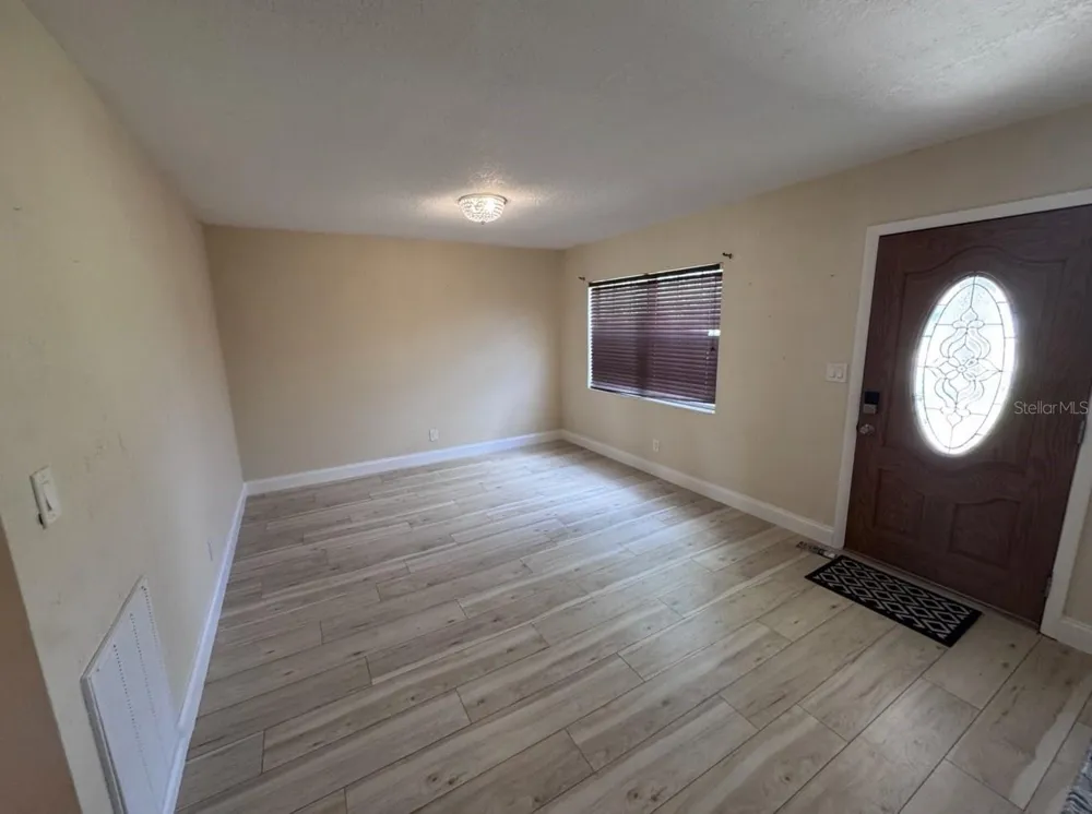 8915 59TH WAY Pinellas Park, FL 33782