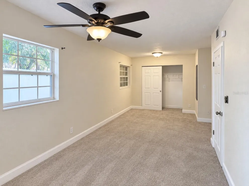 8915 59TH WAY Pinellas Park, FL 33782