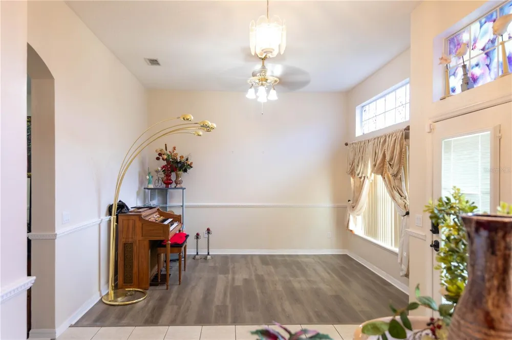 1306 ISLAND COVE DRIVE Deland, FL 32724