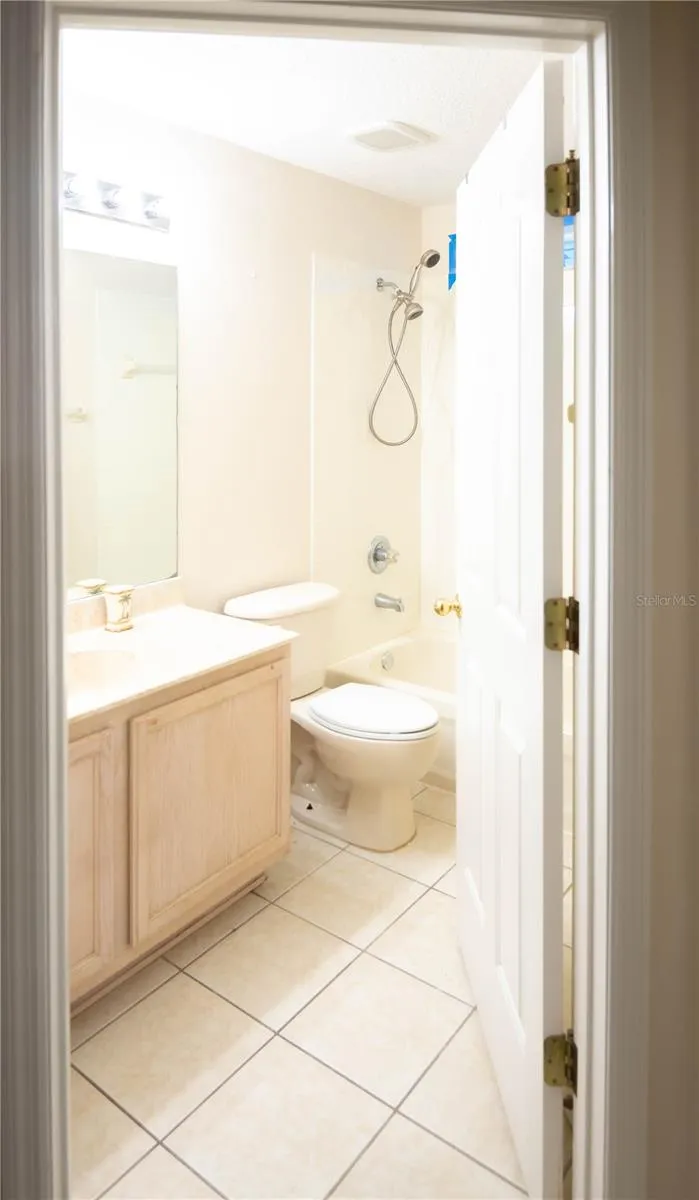 1306 ISLAND COVE DRIVE Deland, FL 32724