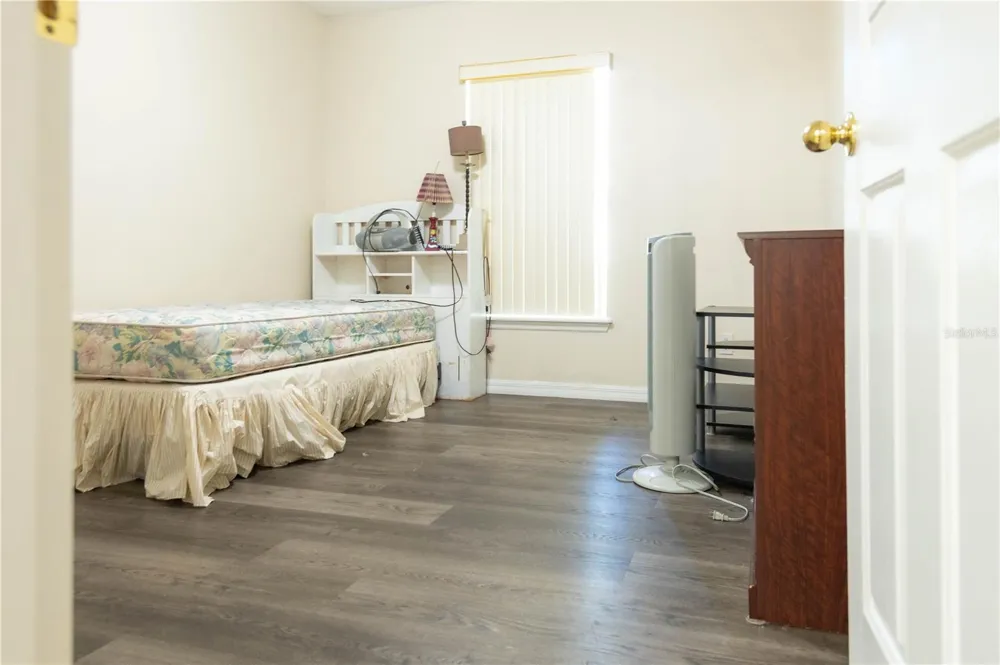 1306 ISLAND COVE DRIVE Deland, FL 32724