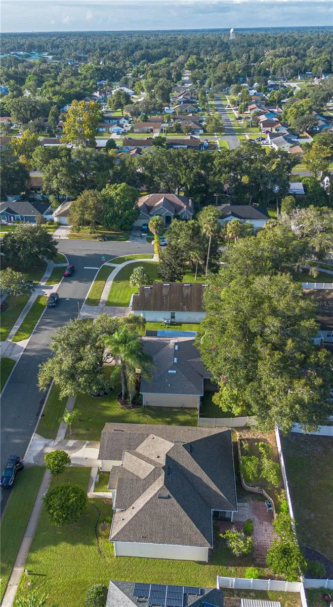 1306 ISLAND COVE DRIVE Deland, FL 32724