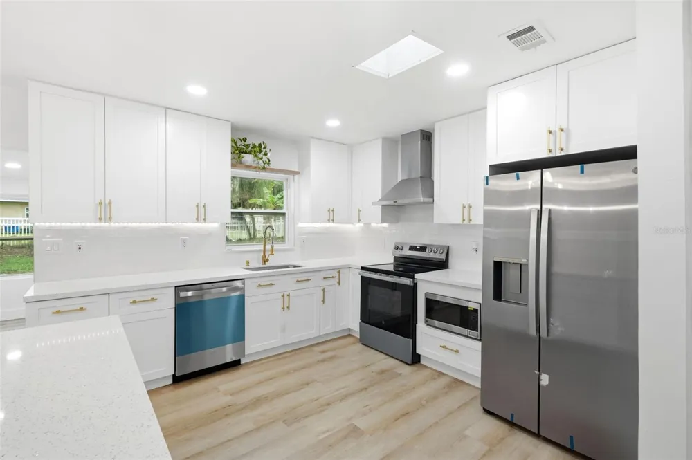 2519 OVERLAKE AVENUE Orlando, FL 32806