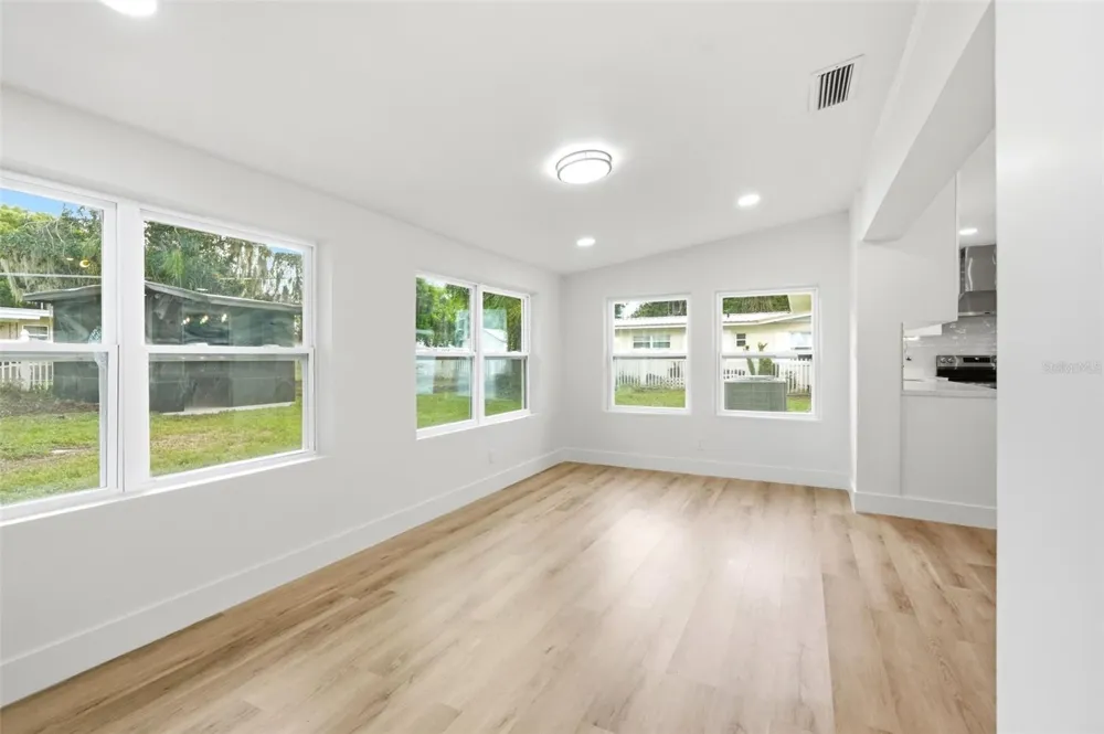 2519 OVERLAKE AVENUE Orlando, FL 32806
