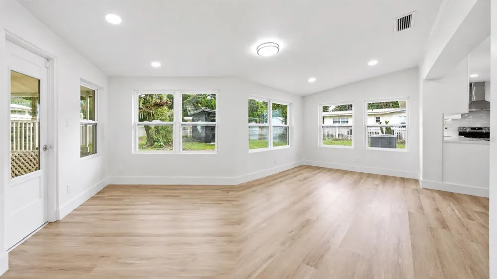 2519 OVERLAKE AVENUE Orlando, FL 32806