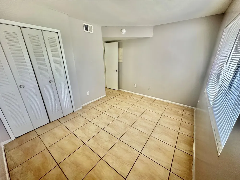 2549 S OAK AVENUE #B Sanford, FL 32773