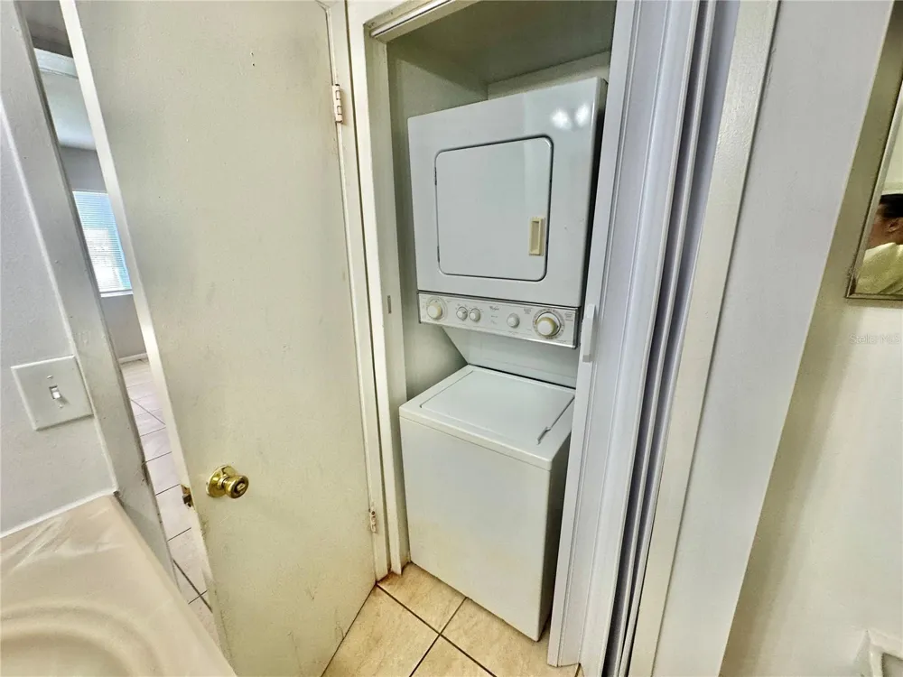 2549 S OAK AVENUE #B Sanford, FL 32773