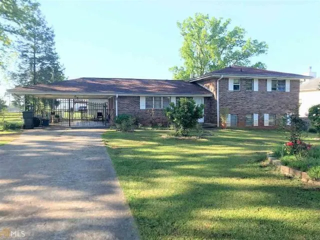 6853 New Dale Road Rex, GA 30273