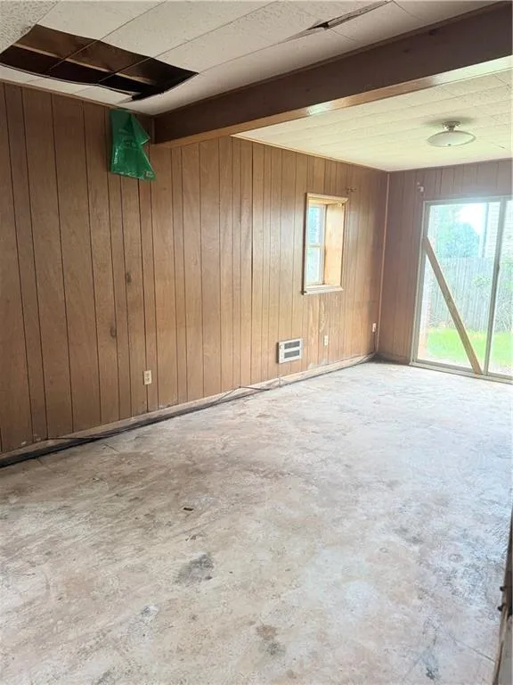 6853 New Dale Road Rex, GA 30273