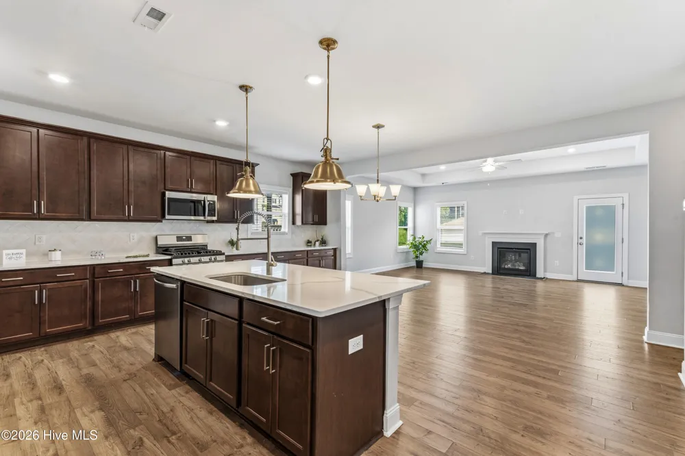 821 Challenger Lane Knightdale, NC 27545