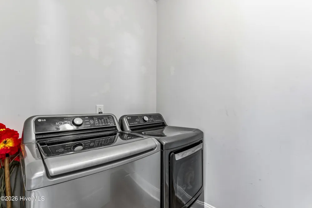 821 Challenger Lane Knightdale, NC 27545