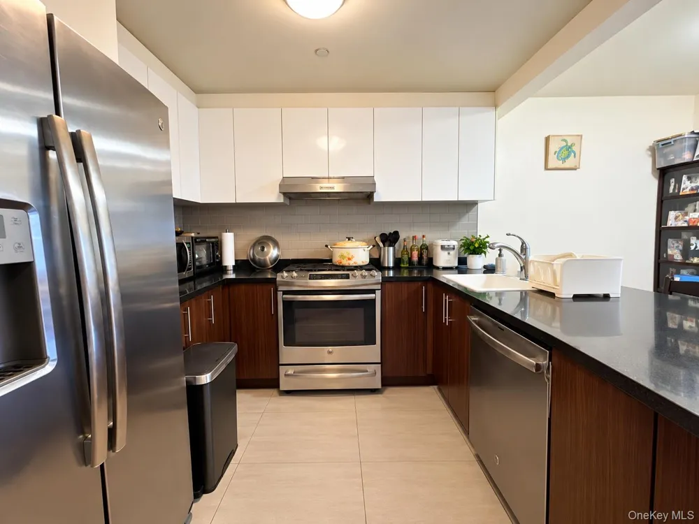 136-46 41st Avenue #2F Flushing, NY 11355
