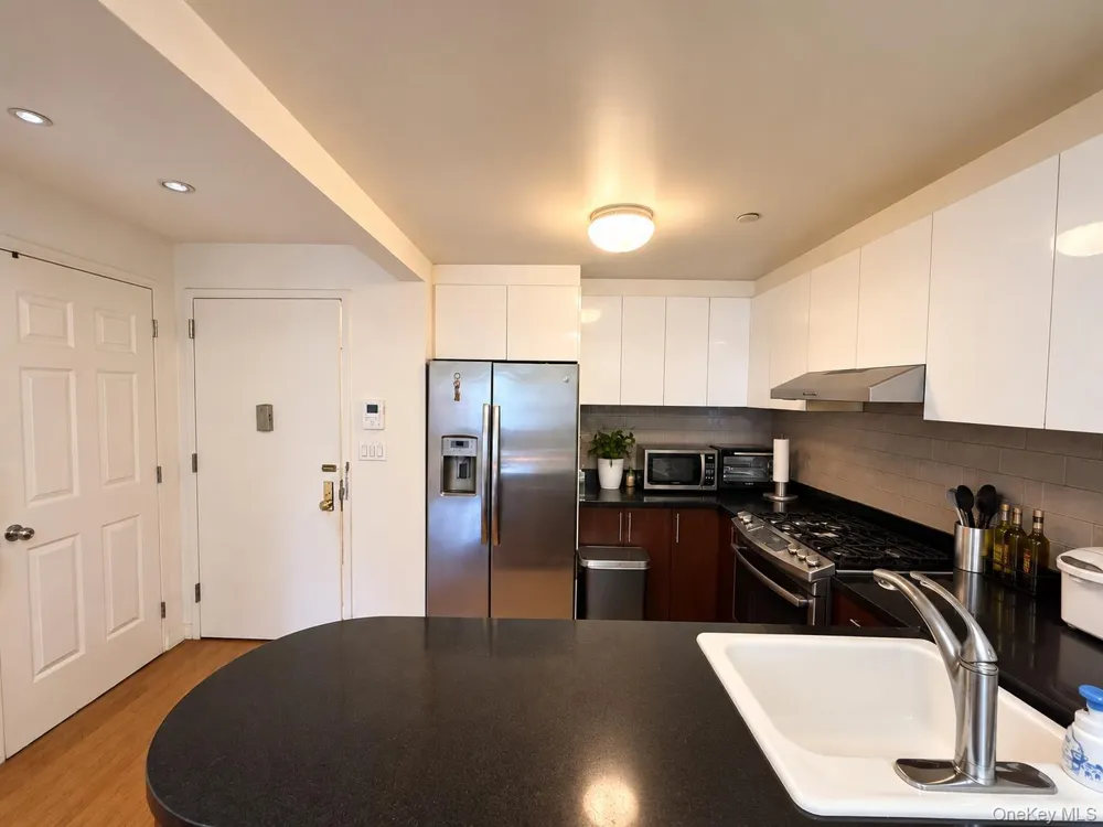 136-46 41st Avenue #2F Flushing, NY 11355