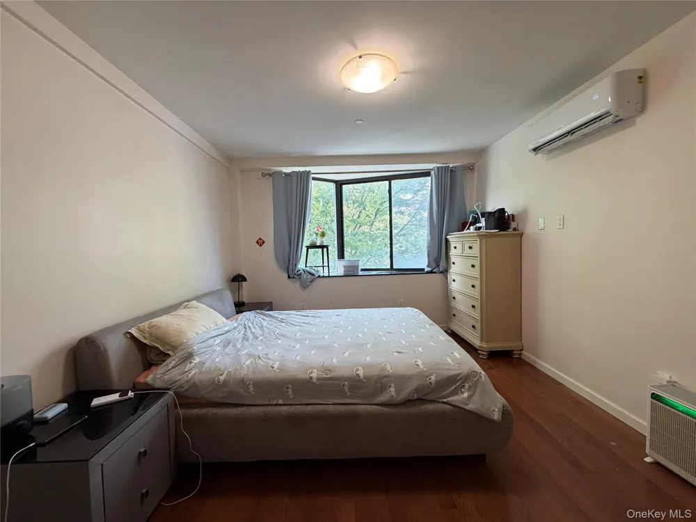 136-46 41st Avenue #2F Flushing, NY 11355