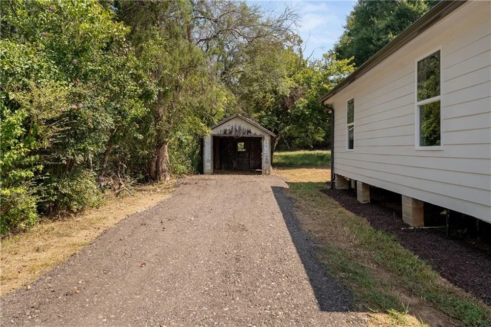 130 Cass Street Adairsville, GA 30103