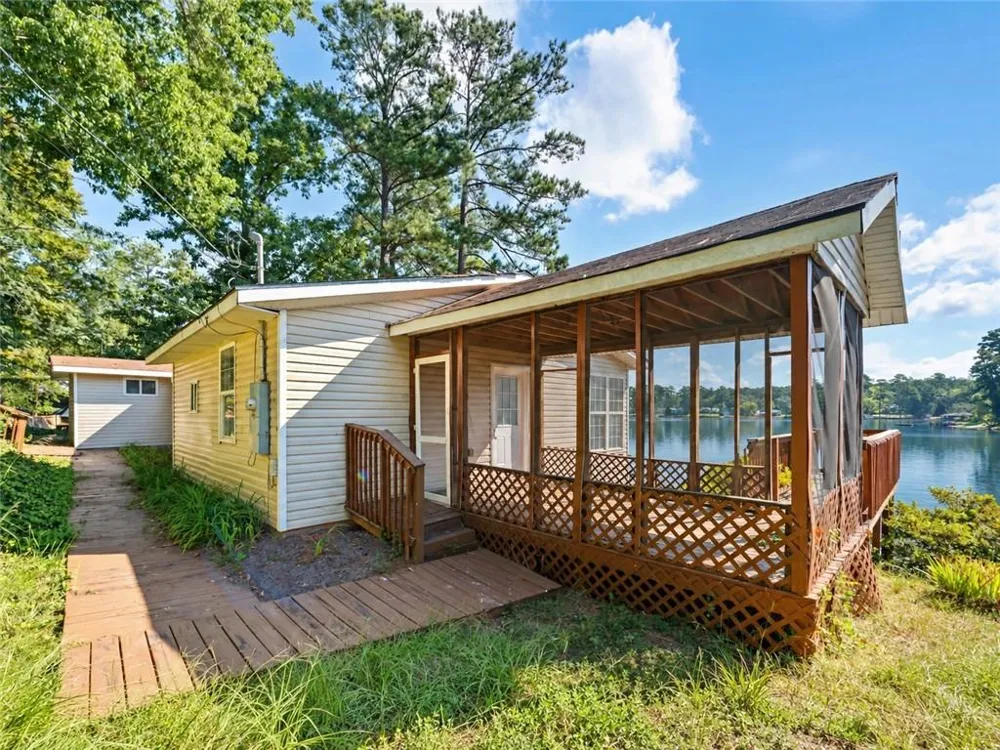140 E Hamm Road Jackson, GA 30233