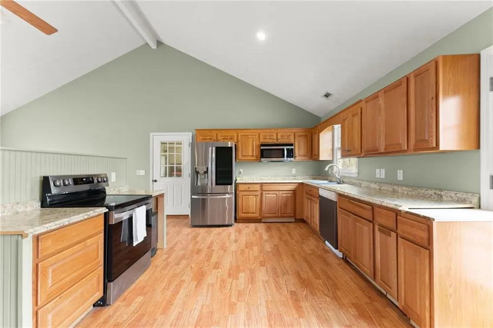 337 Claystone Walk Cleveland, GA 30528