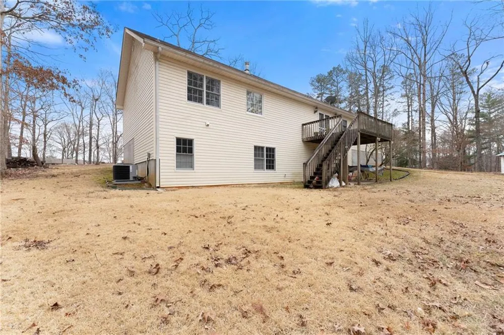 337 Claystone Walk Cleveland, GA 30528