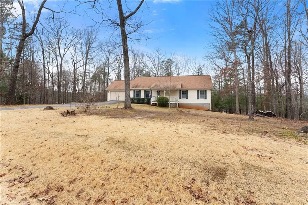 337 Claystone Walk Cleveland, GA 30528