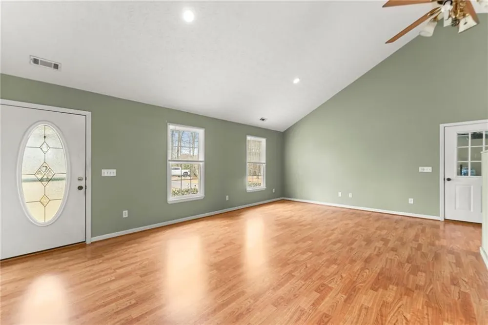 337 Claystone Walk Cleveland, GA 30528