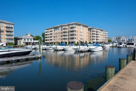 555 CONCORD STREET #2C