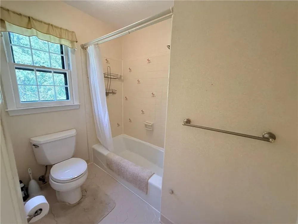 1393 Crooked Tree Court SW Lilburn, GA 30047