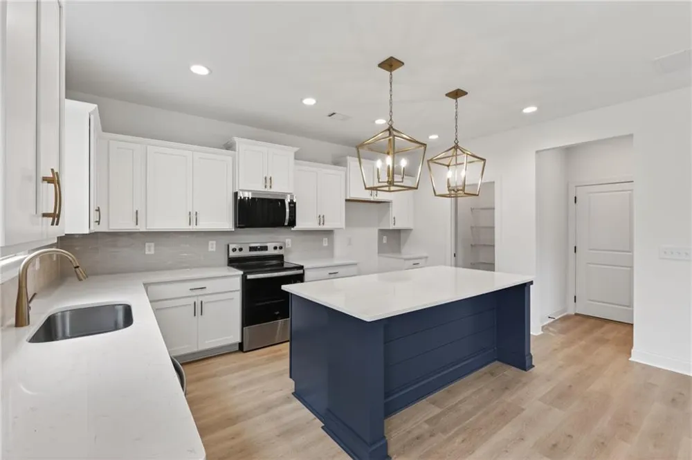 12 CORETTA COURT Winder, GA 30680