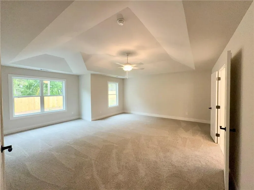 4310 Shirebrook Trail Hoschton, GA 30548