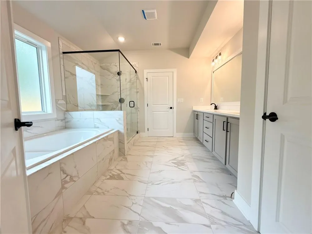 4310 Shirebrook Trail Hoschton, GA 30548