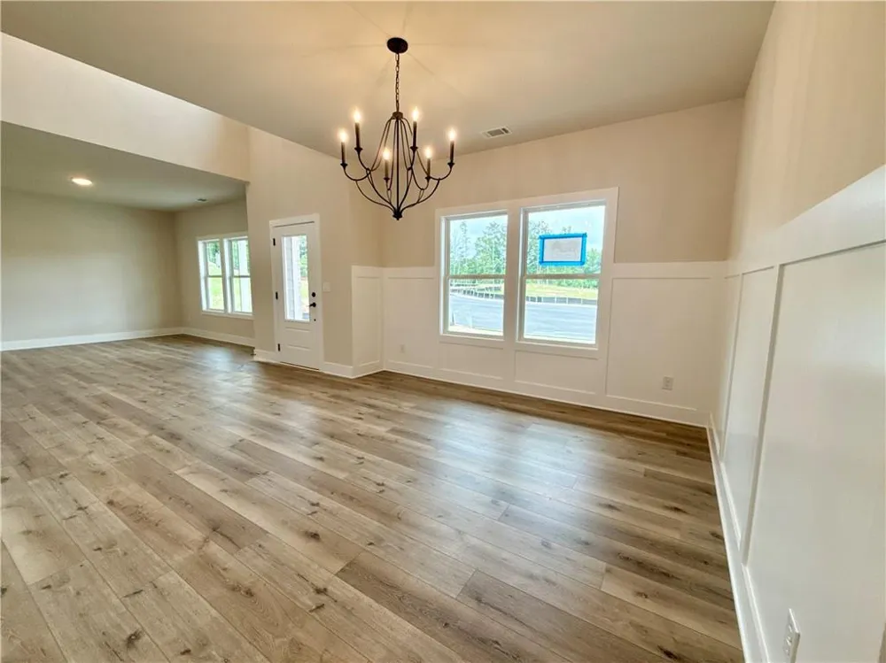 4310 Shirebrook Trail Hoschton, GA 30548