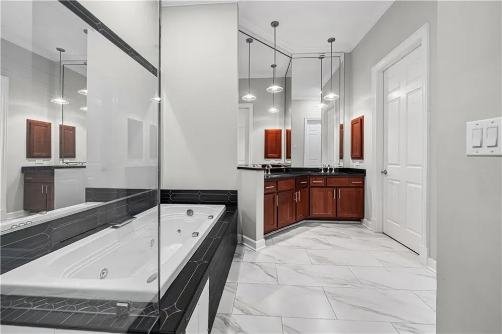 4850 Ivy Ridge Drive SE #405 Atlanta, GA 30339
