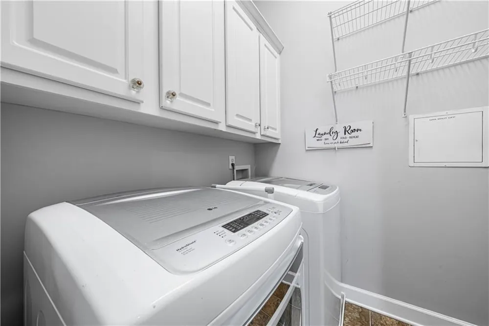 4850 Ivy Ridge Drive SE #405 Atlanta, GA 30339