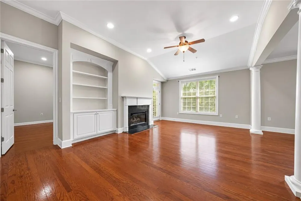 4850 Ivy Ridge Drive SE #405 Atlanta, GA 30339