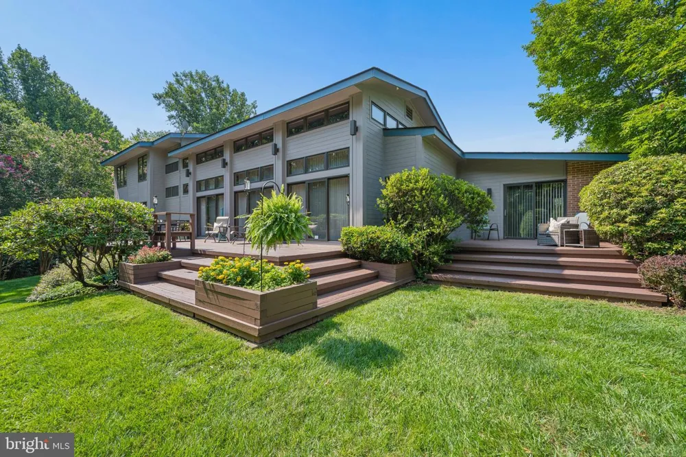 17026 BARN RIDGE DRIVE Silver Spring, MD 20906